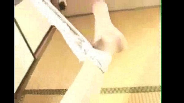 Asiatisches Bondage-Baby