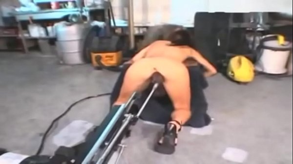 Big Dildo Machine Fuck