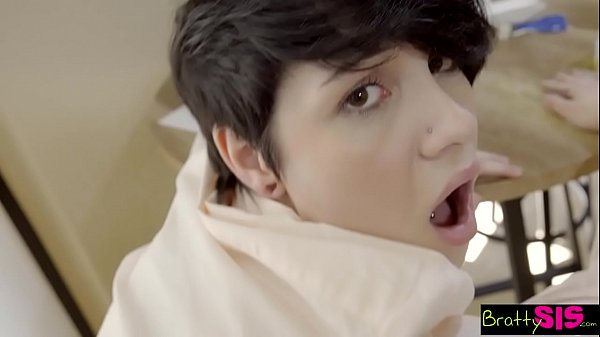 Bratty Sis – Fickte meine Stiefschwester in unserem Elternbett