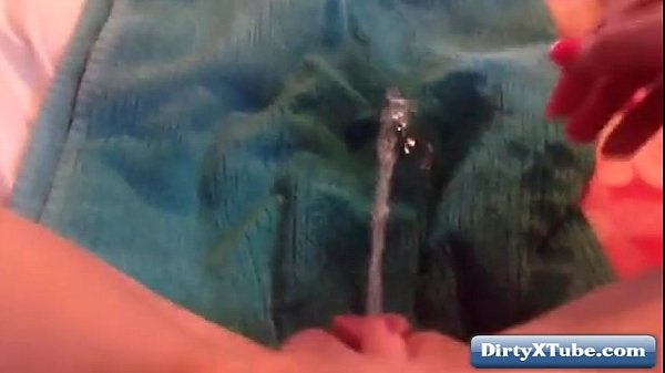 Hot Amateur Teenager Masturbation & Spritzen HD