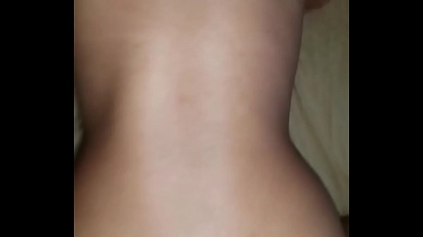 Latina GF macht Backshots