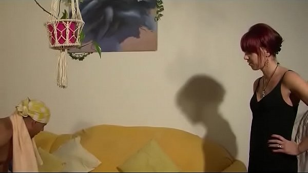 Rothaarige wird brutal gefickt und benutzt